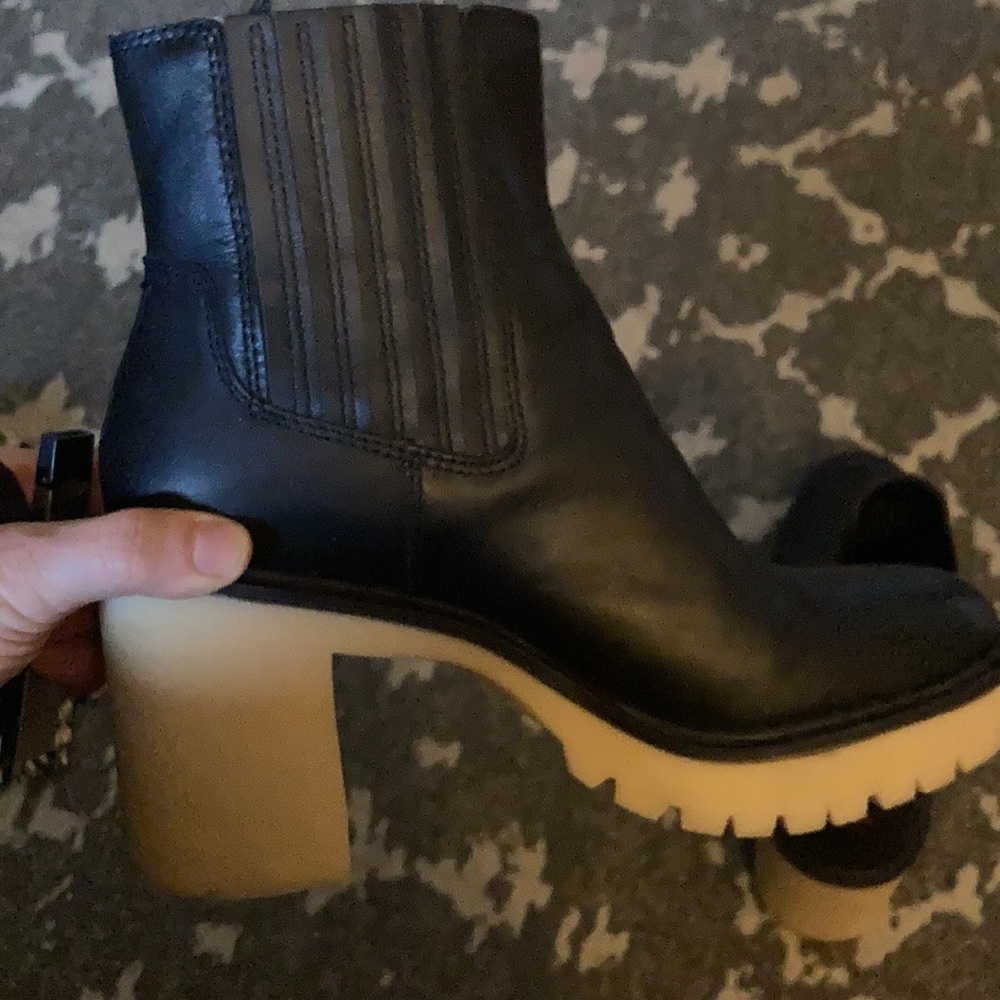 Jamilla Block Heel Leather Chelsea Boots